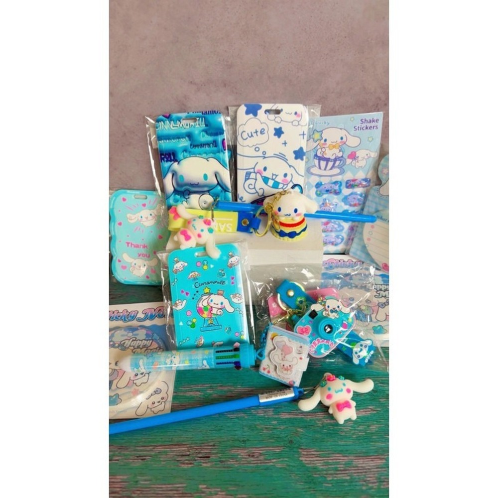 Very big cute blue Cinnamoroll bundle